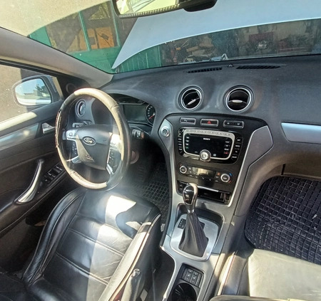 Ford Mondeo cena 13000 przebieg: 260000, rok produkcji 2010 z Barczewo małe 29